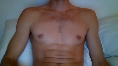 Snapshot of quiii1103 chatting on November 24, 1:38 am quiii1103 online show from November 24, 1:38 am