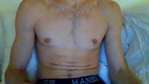 Snapshot of quiii1103 chatting on December 14, 9:52 pm quiii1103 online show from December 14, 9:52 pm