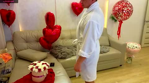 Jess  John online show from February 5, 6:48 pm