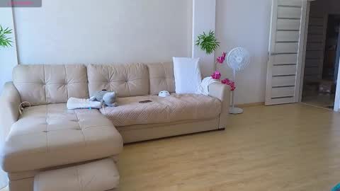 Jess  John online show from September 11, 10:04 am