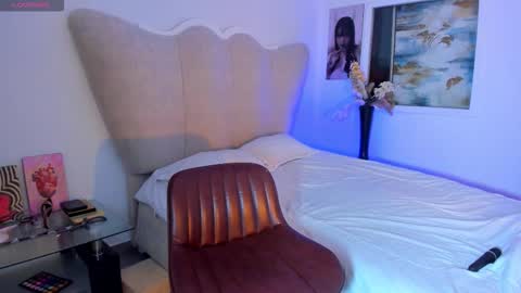 natalia  -  online show from March 4, 12:49 am