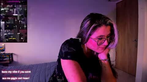 Snapshot of rachel_fo chatting on December 26, 10:09 pm Rachel Foss online show from December 26, 10:09 pm