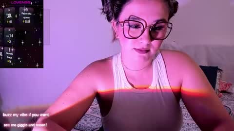 Snapshot of rachel_fo chatting on January 23, 9:50 pm Rachel Foss online show from January 23, 9:50 pm