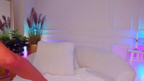 Snapshot of rachel_quinn_ chatting on February 20, 6:26 am rachel_quinn_ online show from February 20, 6:26 am