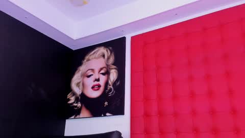 Snapshot of rachel_roman chatting on April 22, 12:07 pm DALIANA online show from April 22, 12:07 pm