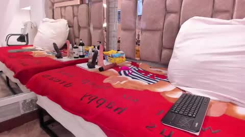  RACHEL online show from December 22, 2:49 pm