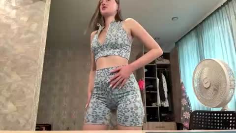 Elena online show from June 26, 5:23 am
