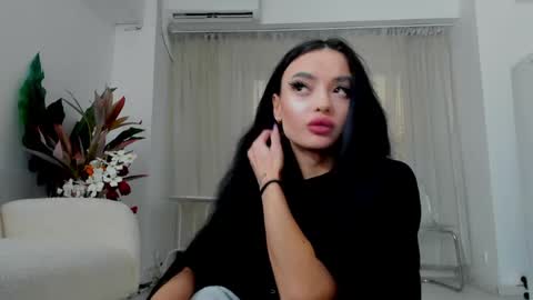 Rachell online show from May 22, 5:03 am