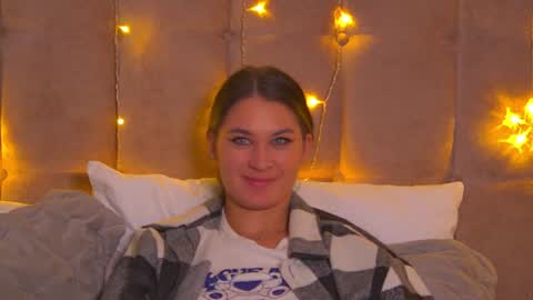 RachellSimpson online show from December 4, 10:19 pm