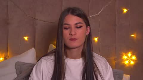 RachellSimpson online show from December 9, 1:07 am