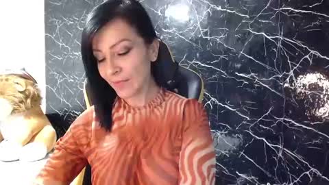 rachelmontero online show from June 13, 7:39 am
