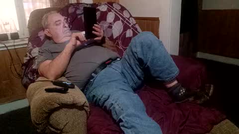 Snapshot of radiomantim chatting on February 13, 4:14 pm Radioman for fun online show from February 13, 4:14 pm