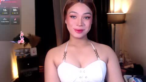 Snapshot of raeganclinton chatting on May 31, 12:19 am raeganclinton online show from May 31, 12:19 am