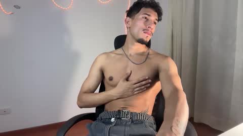 Snapshot of rafael_stone1 chatting on February 24, 12:08 am NEW IG online show from February 24, 12:08 am