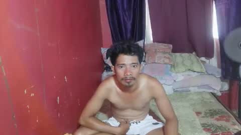 Snapshot of raffyhardcock4u chatting on May 2, 5:01 am Raffyhardcock4u online show from May 2, 5:01 am