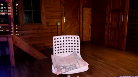 Snapshot of raichell_magicts chatting on October 1, 12:27 am   60 off online show from October 1, 12:27 am