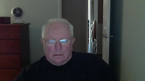 Snapshot of raiderman215 chatting on December 10, 6:06 pm raiderman215 online show from December 10, 6:06 pm