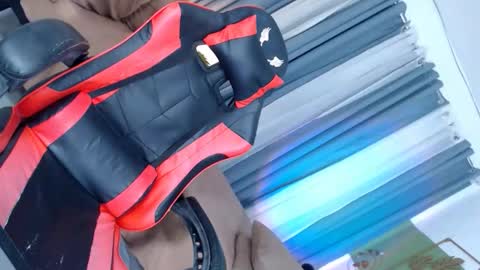 itsmeRailey online show from November 9, 11:25 pm