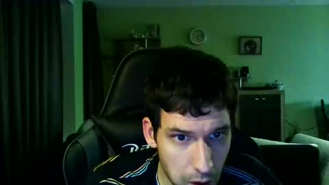 Snapshot of raimondo32 chatting on February 5, 5:09 pm Raimondo te Paste online show from February 5, 5:09 pm