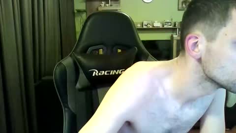 Snapshot of raimondo32 chatting on February 26, 11:15 pm Raimondo te Paste online show from February 26, 11:15 pm