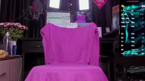 Laura online show from July 27, 2:18 am
