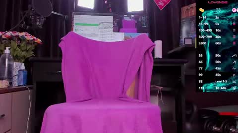 Laura online show from July 30, 2:32 am