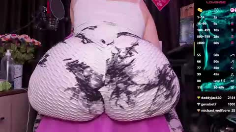 Laura online show from August 3, 9:04 am
