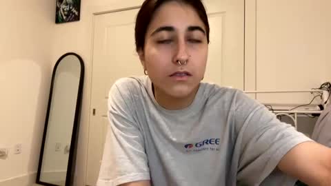 Ray Ray online show from December 19, 3:51 am