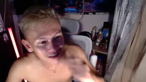 ralfhuge24 online show from March 23, 4:38 am