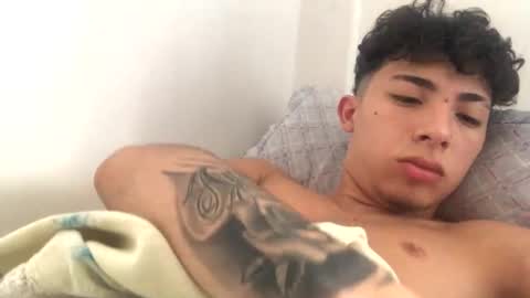 ramiroo2312 online show from February 18, 11:44 am