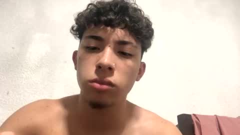 ramiroo2312 online show from February 28, 6:10 am