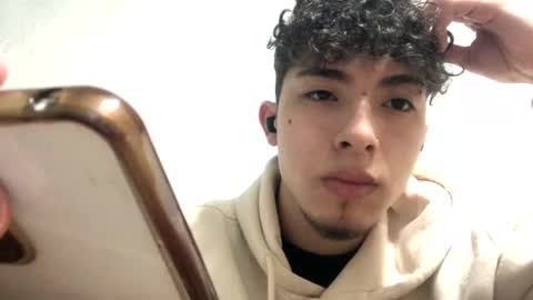 ramiroo2312 online show from September 15, 8:58 am