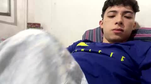 ramiroo2312 online show from November 17, 9:20 pm