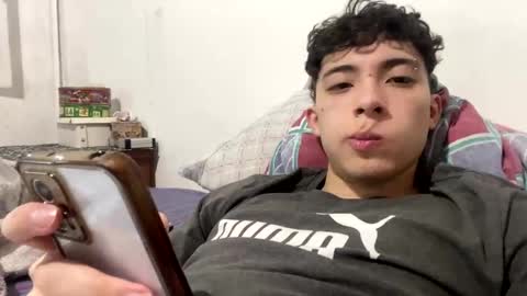 ramiroo2312 online show from November 18, 10:14 pm