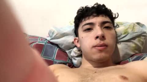 ramiroo2312 online show from November 19, 8:53 pm