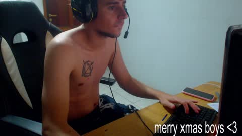 Snapshot of ramisexyloveyou chatting on December 27, 2:43 pm Ramiro online show from December 27, 2:43 pm