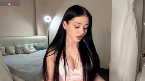 Luna online show from January 13, 4:23 pm