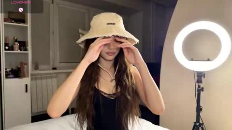 Snapshot of randiburt_ chatting on March 25, 1:50 pm Luna online show from March 25, 1:50 pm