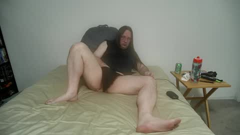 Snapshot of rando1235 chatting on April 16, 3:07 am rando1235 online show from April 16, 3:07 am