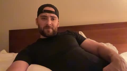 Snapshot of randomdude5950 chatting on September 15, 1:05 am randomdude5950 online show from September 15, 1:05 am