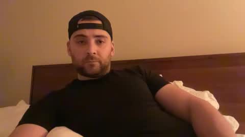 Snapshot of randomdude5950 chatting on February 6, 3:55 am randomdude5950 online show from February 6, 3:55 am