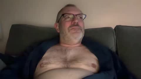 Snapshot of randyboyandy chatting on November 1, 4:42 pm randyboyandy online show from November 1, 4:42 pm