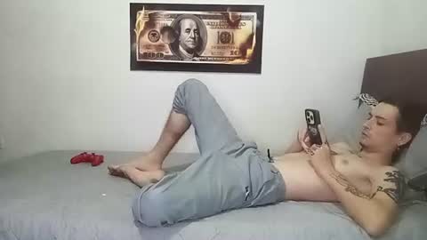 Snapshot of rangel_sex chatting on June 13, 2:20 am Rangel and Lola online show from June 13, 2:20 am