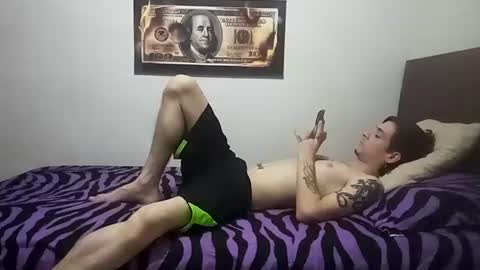 Snapshot of rangel_sex chatting on June 26, 3:55 am Rangel and Lola online show from June 26, 3:55 am