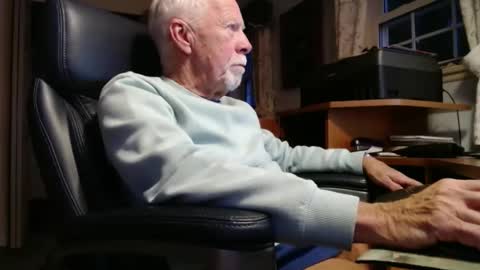 Snapshot of ranger1001 chatting on January 6, 9:22 pm ranger1001 online show from January 6, 9:22 pm