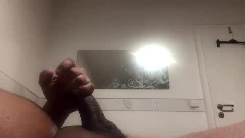 Snapshot of ranj00800 chatting on February 10, 6:45 pm ranj00800 online show from February 10, 6:45 pm