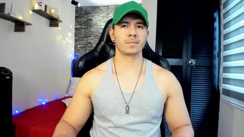 Jonas online show from December 1, 9:15 pm