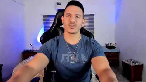 Jonas online show from September 15, 2:50 pm