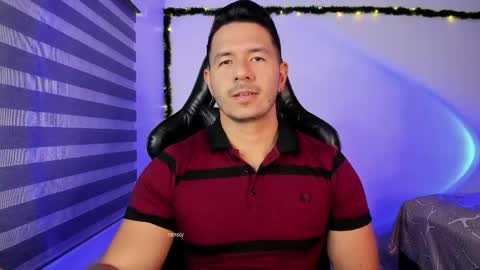 Jonas online show from April 13, 11:54 pm