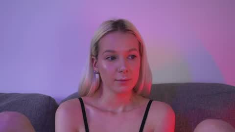 Snapshot of rany_thompson chatting on April 5, 2:25 pm Rany Thompson online show from April 5, 2:25 pm